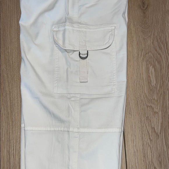 NWT - American Eagle Outfitters Light Beige Cargo Pants - Picture 10 of 12